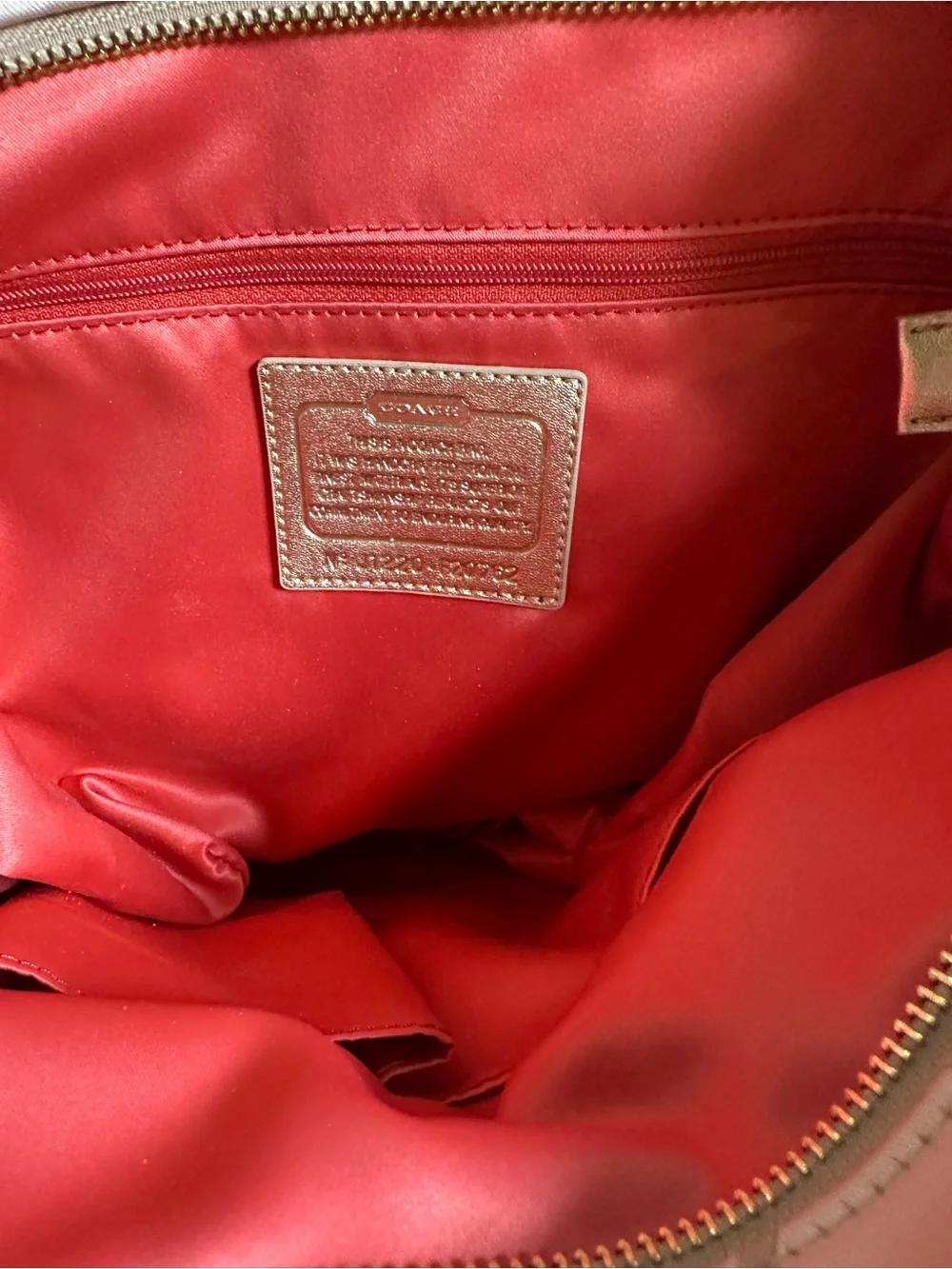 Coach Poppy Daisy Appliqué Signature Tote - Picture 3 of 16